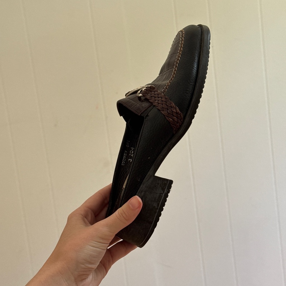 Women’s Brighton Vintage Black and Brown Loafers - Picture 4 of 5